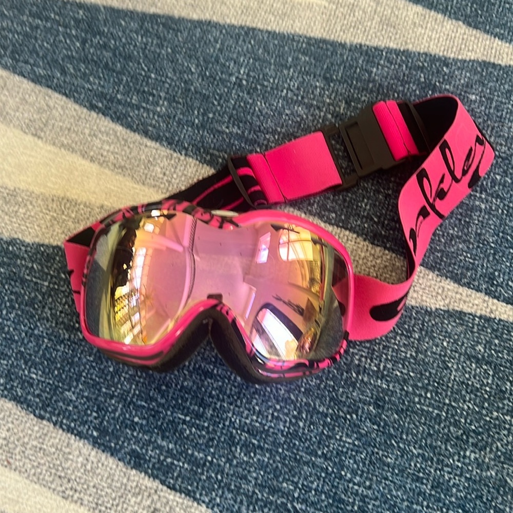 Oakley ladies ski goggles